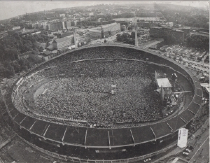 25 fantastiska år - Ullevi i gruppen hos Bobo-Konen (A124)